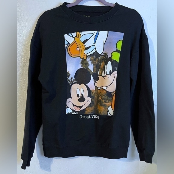 𝅺DISNEY Great Vibes Mickey Goofy and Donald Sweatshirt Size Small - Picture 1 of 3